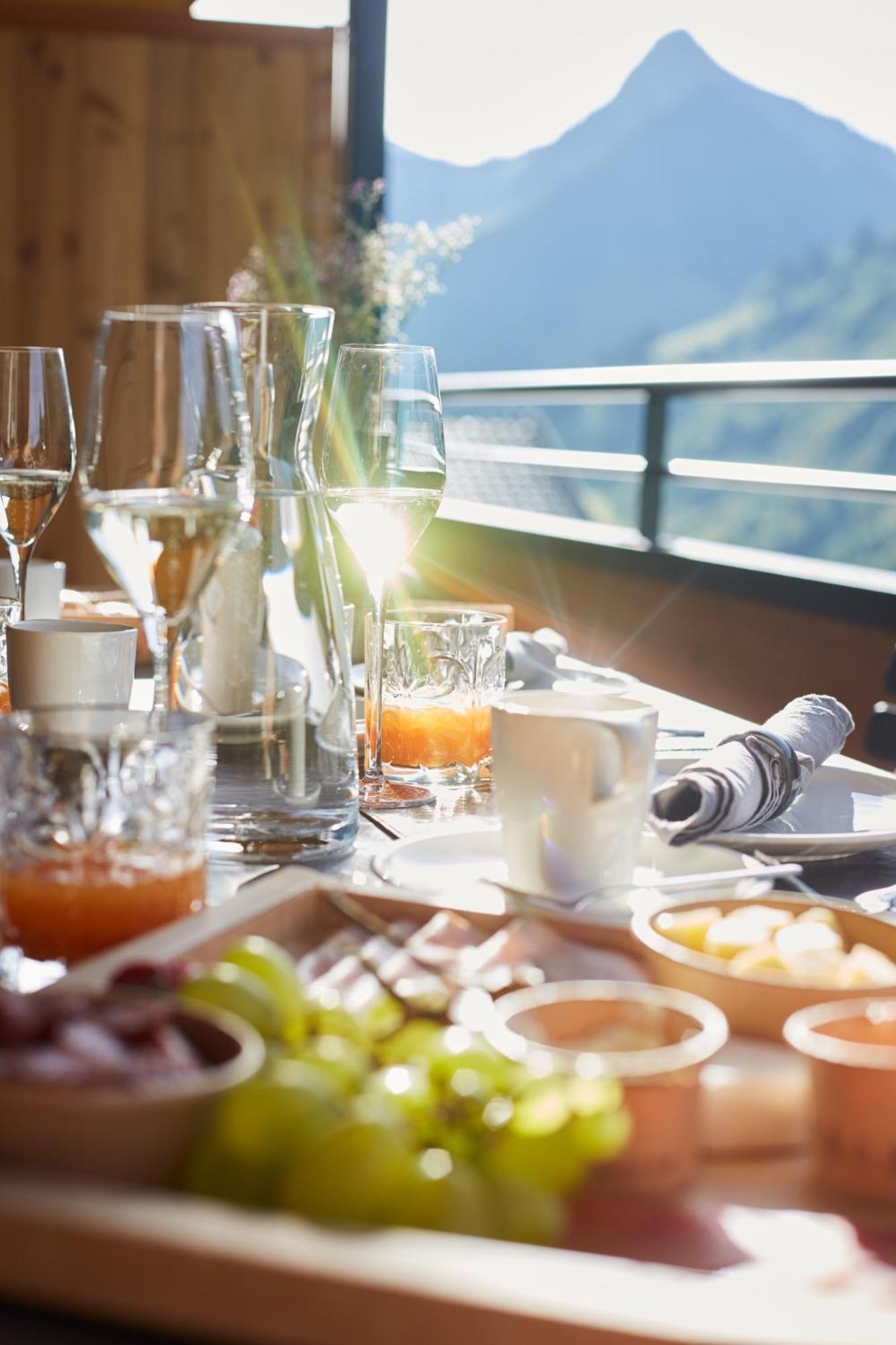 Apartamento Alpenstolz Damuels Haus 2 - Stilvoll Urlauben In Den Bergen Exterior foto